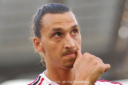 Ibrahimovic, ci risiamo? Lo svedese si fa espellere e mette a rischio il big match contro la Juve
