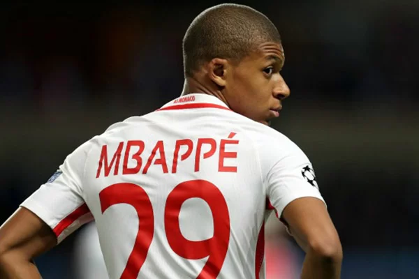 Infortunio Mbappé