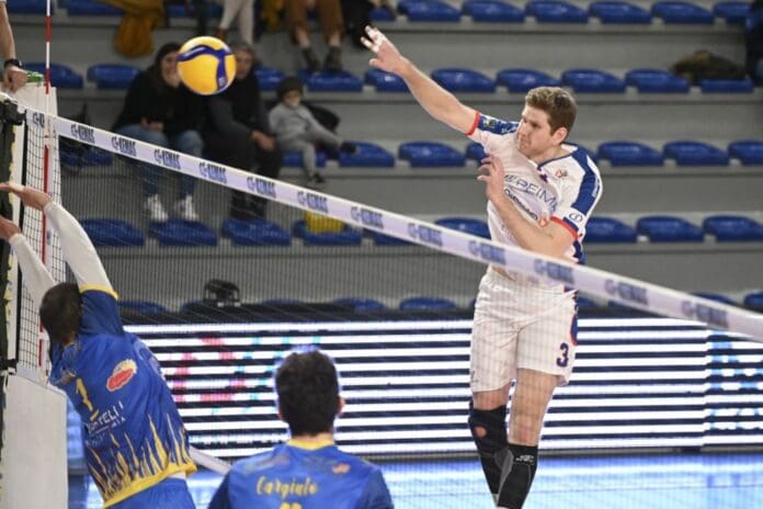 Andrea Argenta in attacco con la maglia di Calci Andrea Argenta in attacco con la maglia di Calci