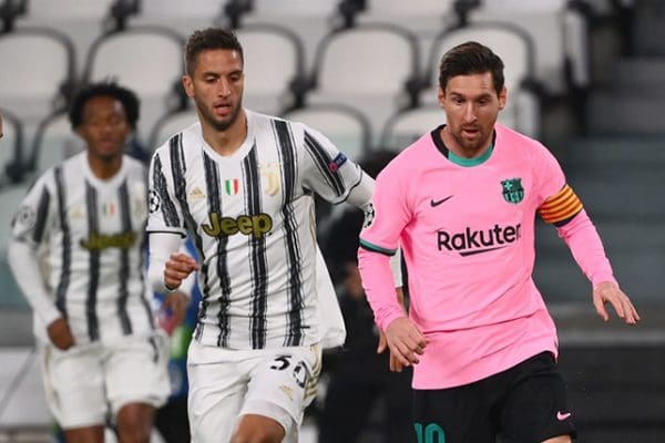 Lionel Messi in azione Messi