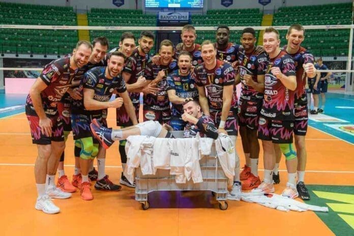BENDA-20210331-192353-4523 (1) VIttoria SIr Safety Conad Perugia gara 2 - Semifinale Playoff Scudetto