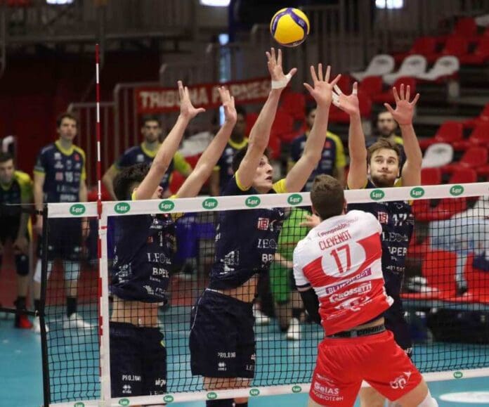 gas sales -modena4 (1) Gas Sales Piacenza - Leo Shoes Modena