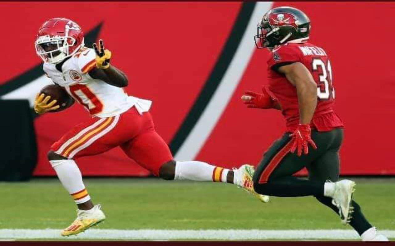 Hill semina Winfield (foto Facebook)