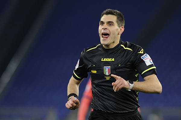 L'ARBITRO SIMONE SOZZA ( FOTO DI SALVATORE FORNELLI )
