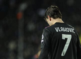Juventus – Fiorentina sospesa per cori discriminatori Vlahovic