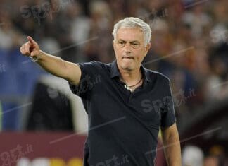 Calciomercato Roma, i giallorossi sfidano il Napoli per il centrocampista