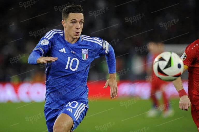 Calciomercato Lazio, sorpasso sulla Roma per Raspadori