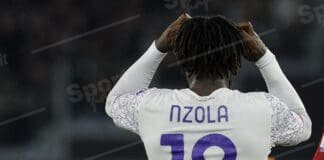 nzola rammaricato ( foto di salvatore fornelli )