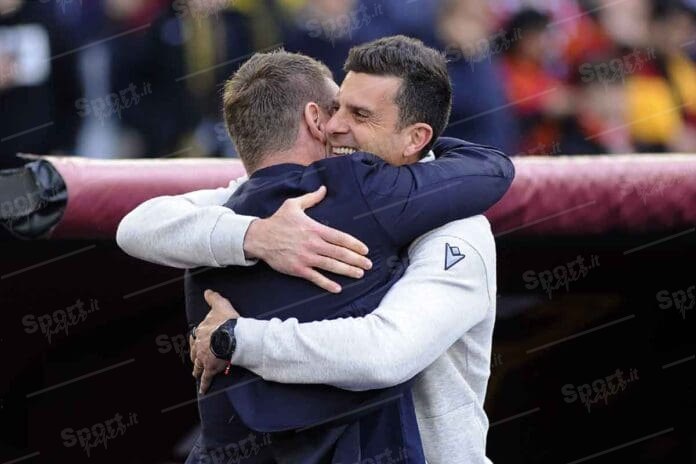 thiago motta abbraccia daniele de rossi ( foto di salvatore fornelli )