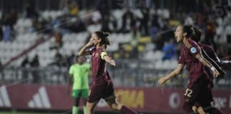 l’esultanza di manuela giuliano ( foto di salvatore fornelli )