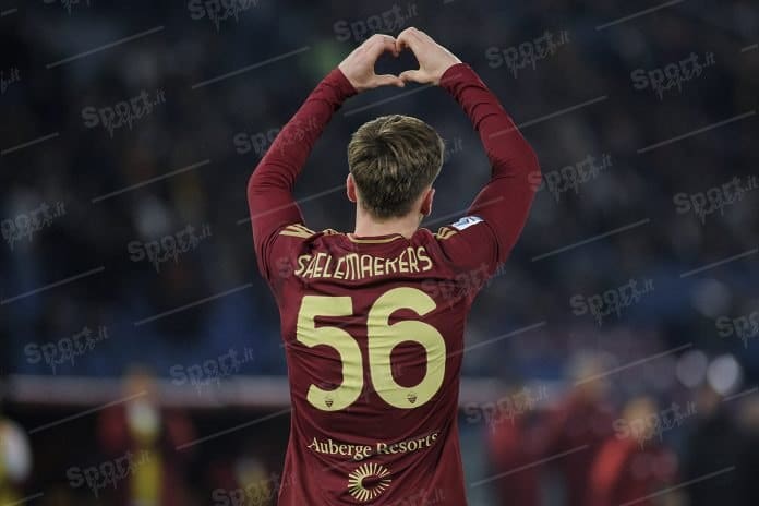 l’esultanza di alexis saelemaekers dopo il gol ( foto di salvatore fornelli )